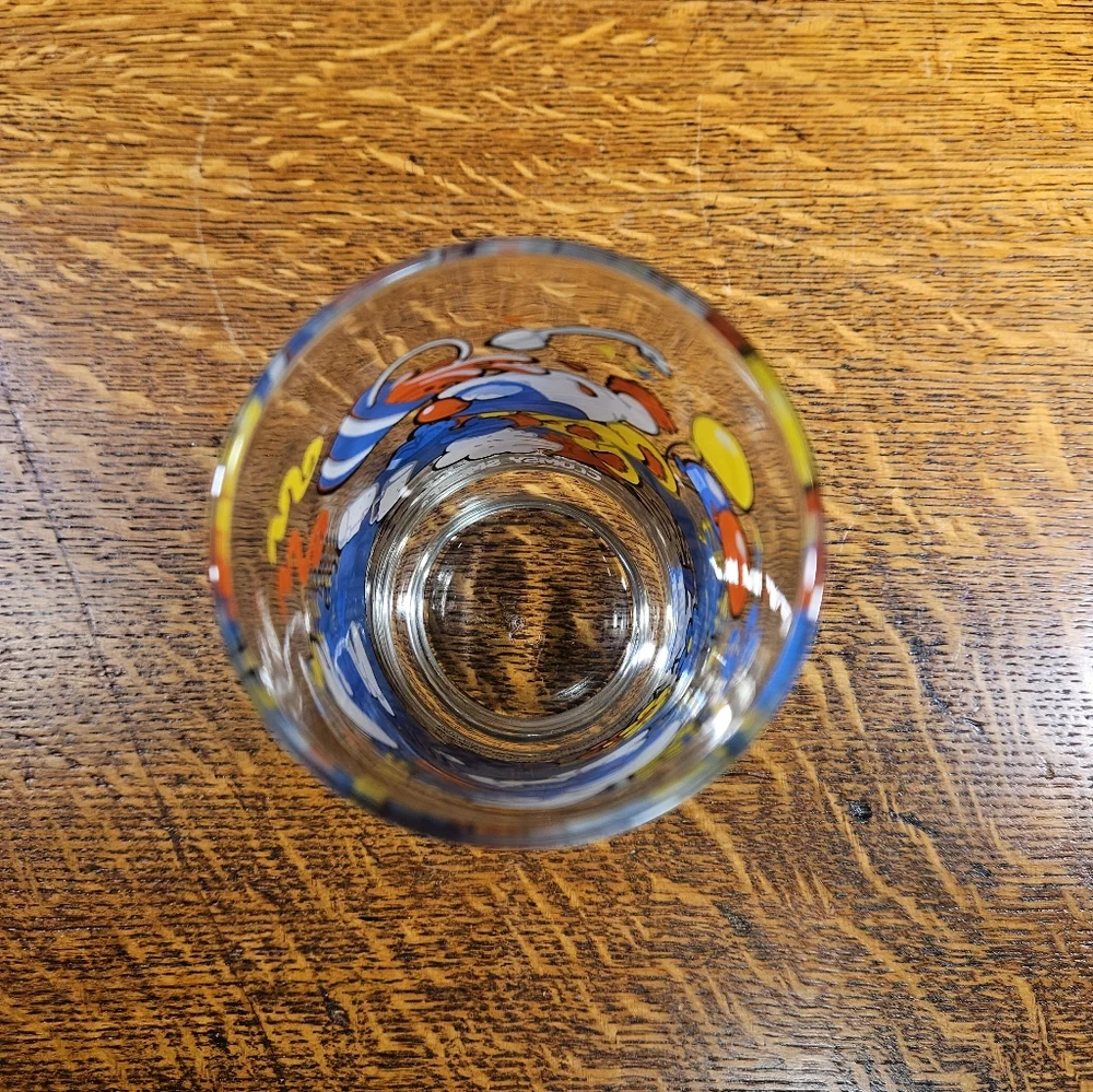 Clumsy Smurf Glass 1983